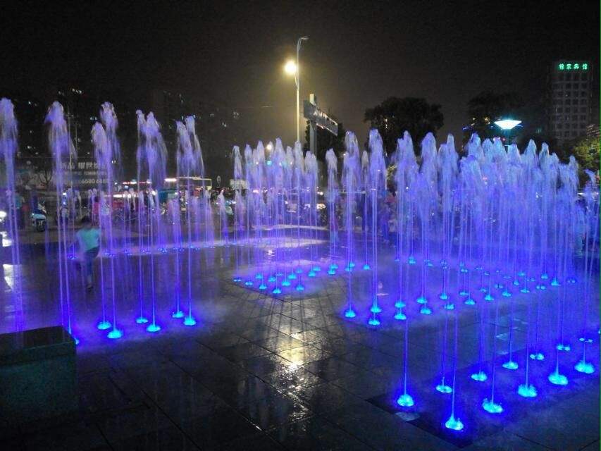 梅州漂浮式喷泉，梅州湖面喷泉